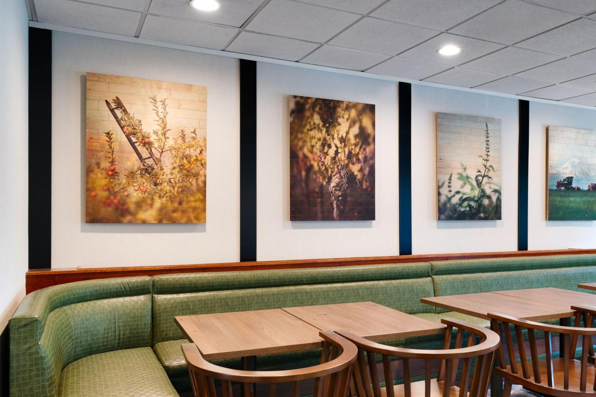Fairfield Inn & Suites By Marriott יקימה מראה חיצוני תמונה