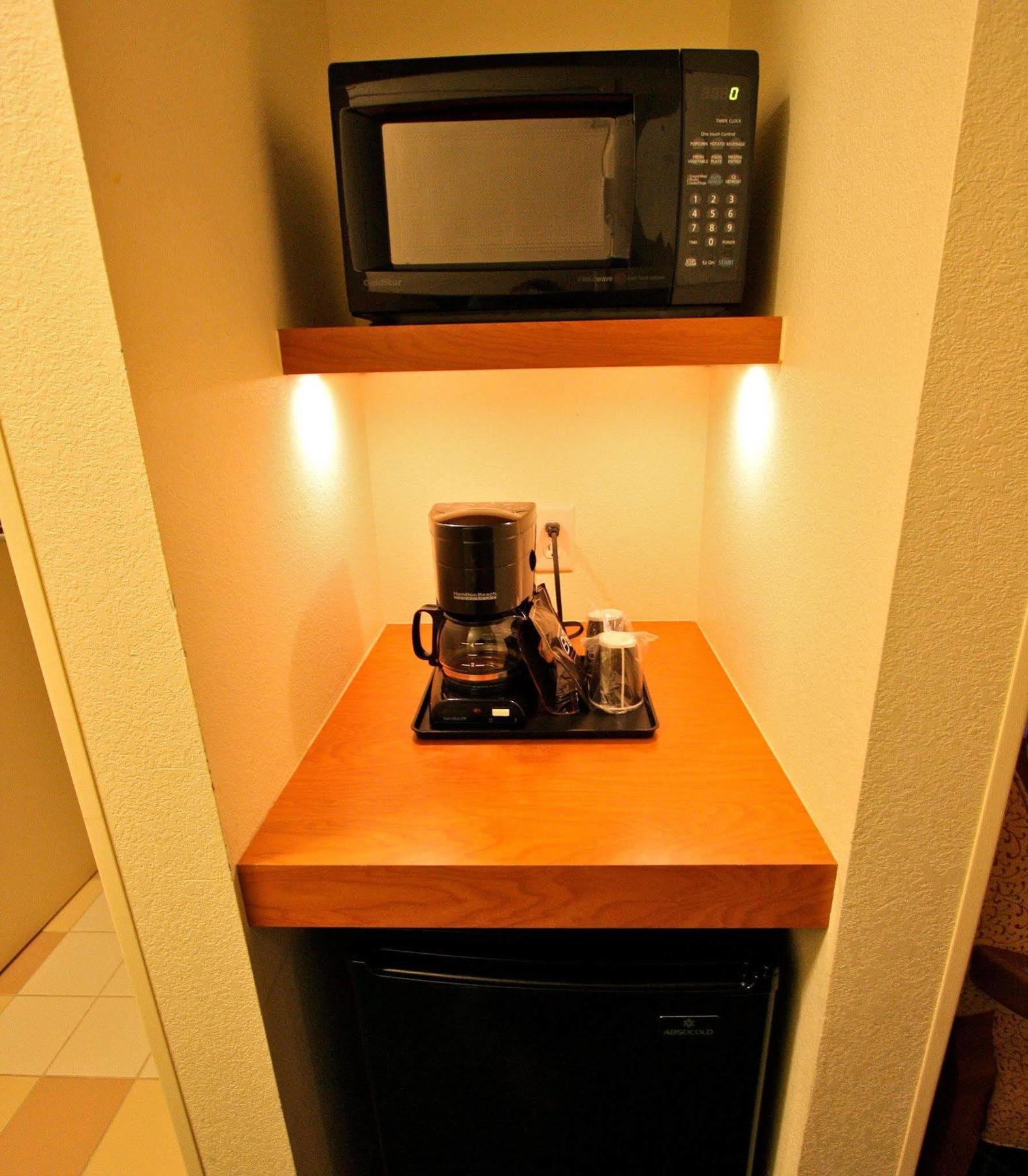 Fairfield Inn & Suites By Marriott יקימה חדר תמונה
