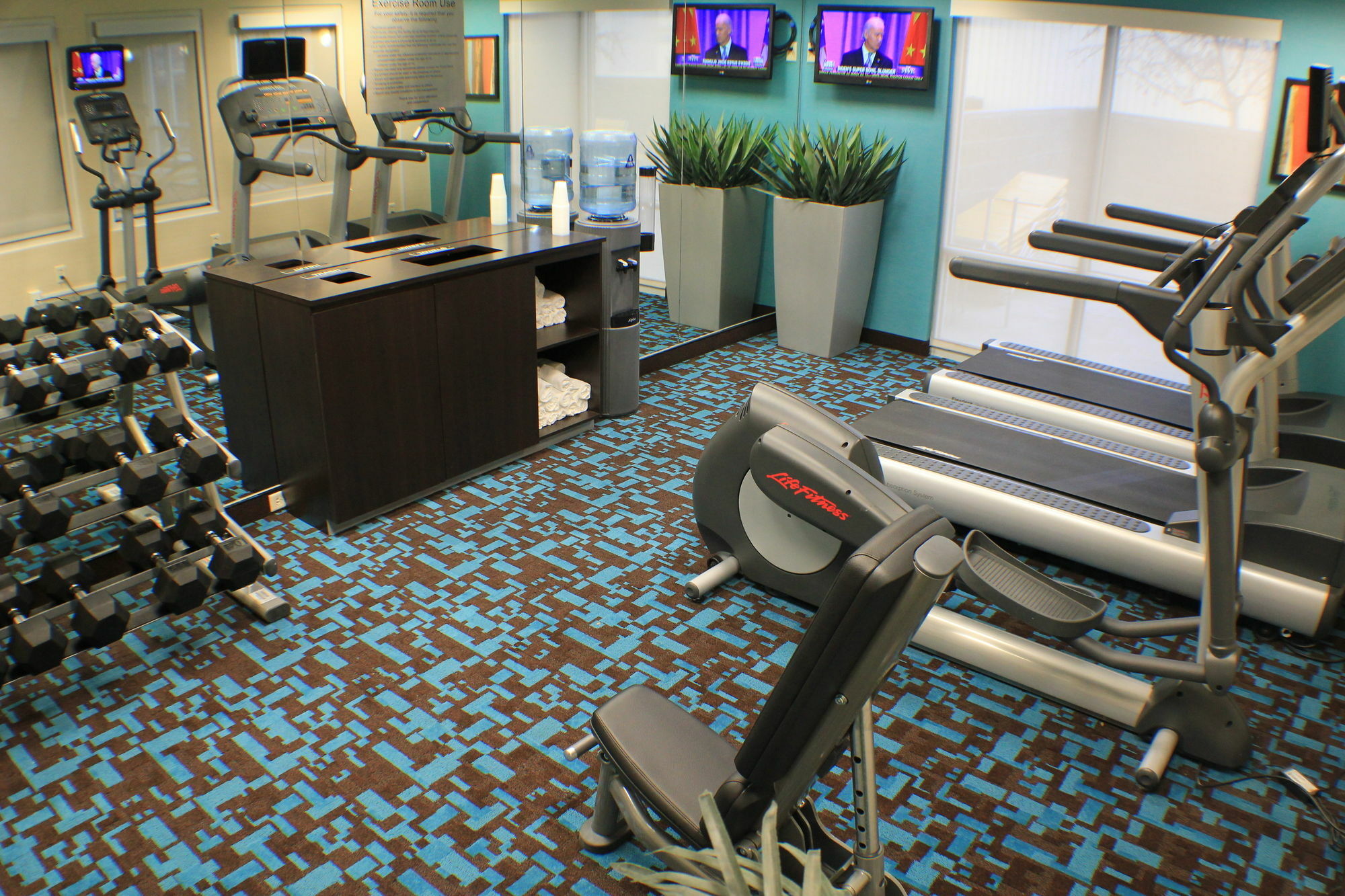Fairfield Inn & Suites By Marriott יקימה מראה חיצוני תמונה